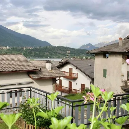 La Rosa, Views On Of Caldonazzo *